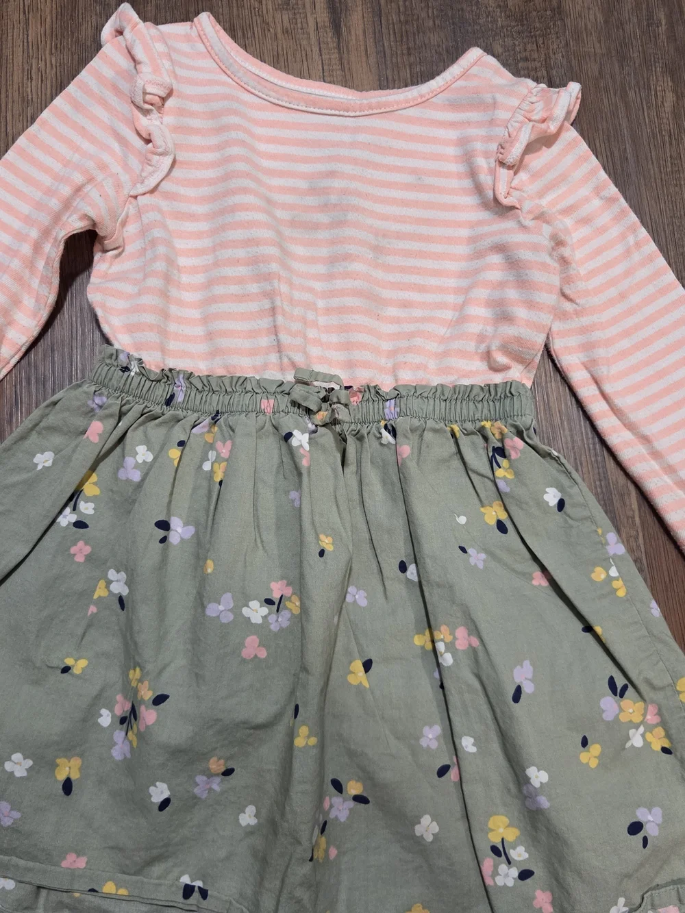 Bundle Of 20 4T Girl Clothes Dresses Shirts Pants And Shorts Mixed Brands Defect - Picture 13 of 16